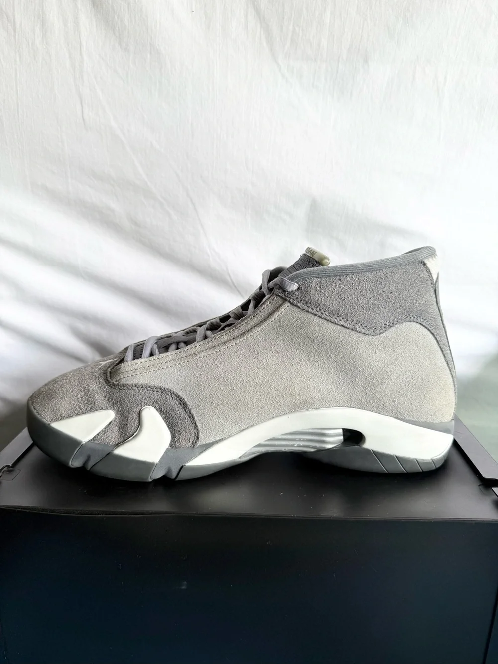 AUTHENTIC Jordan 14 Retro Flint Grey size 10 FJ3460-012 2024 PRE-OWNED